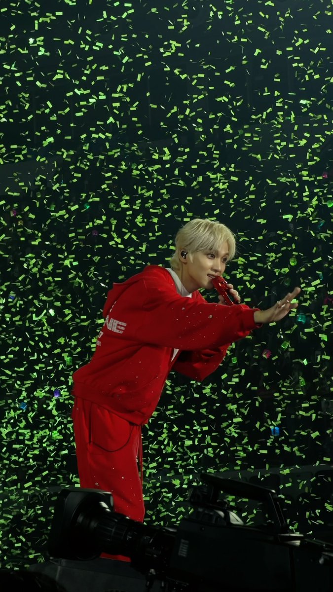 heyitshaefs's tweet photo. breaks my heart to see haechan today ☹️💔
please stay healthy my superstar 🤎 https://t.co/KvCRacEOBW