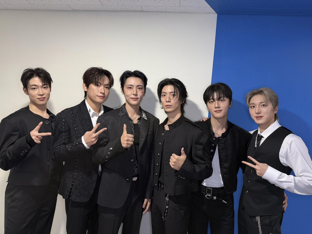 SF9_FANCLUB's tweet photo. [📸] 2026 SF9 LIVE FANTASY #6 축몽(十年逐夢) DAY2

#SF9 #에스에프나인 #축몽 https://t.co/iAH0L04xVK