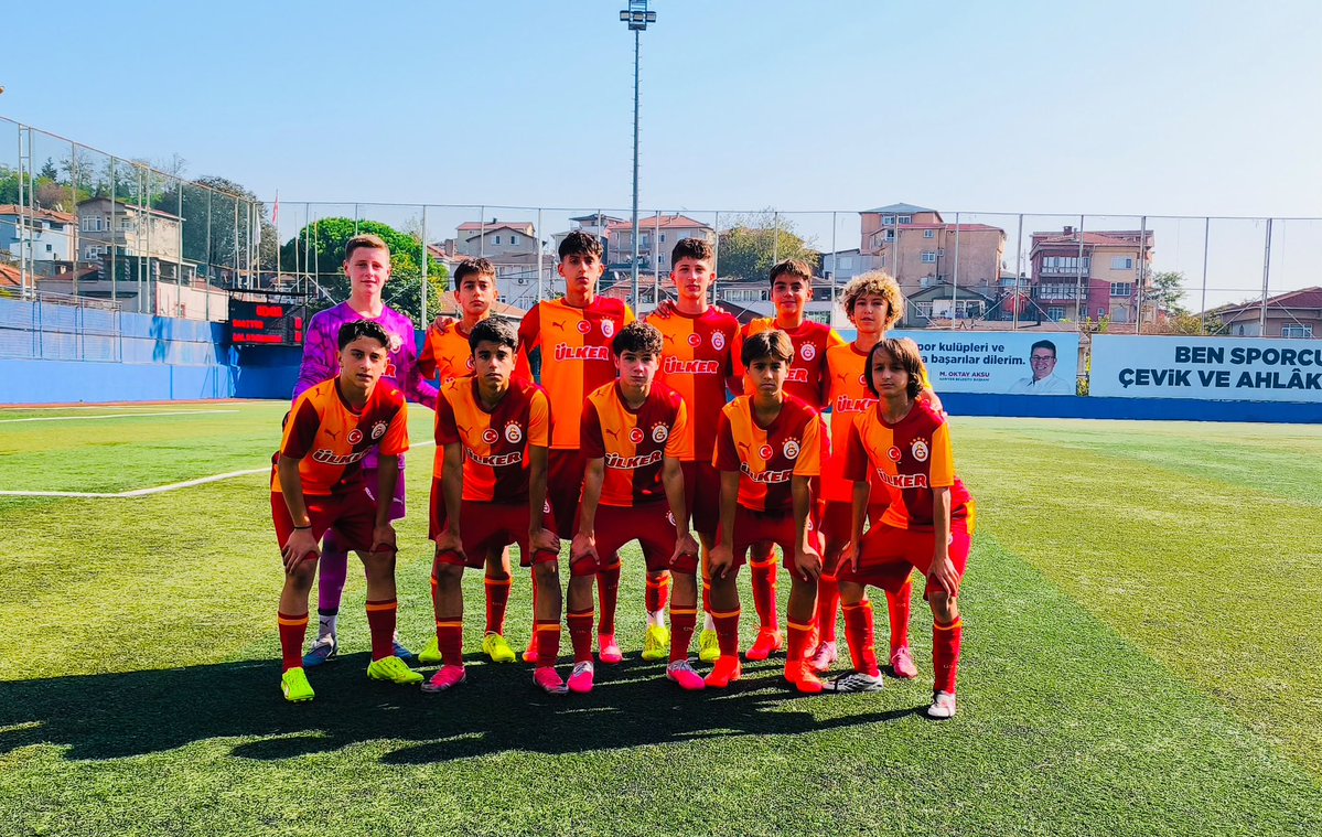 GSfutbolakademi's tweet photo. Maç sonucu: SMS Grup Sarıyer U14 1-4 Galatasaray U14 👏

⚽️ 10’ Recep Taha Demirkıran
⚽️ 16’, 48’ Emir Baran Kılıç
⚽️ 78’ Fırat Çağan Süleymanoğlu https://t.co/iGY30w6d1z