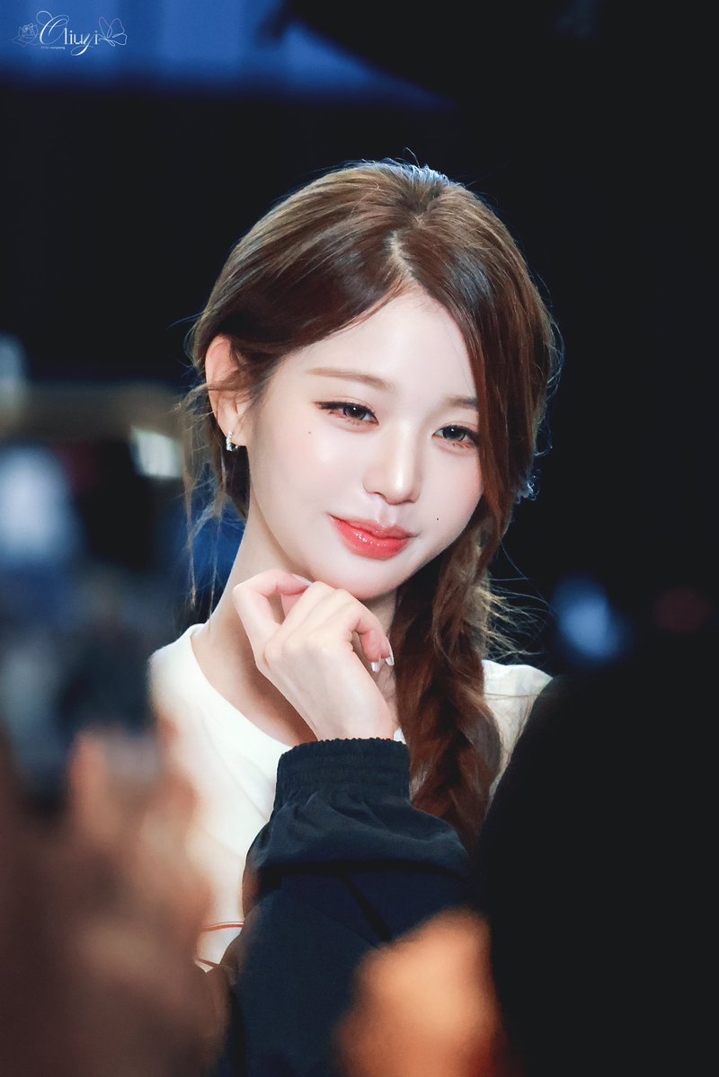 Oliuyi_0831's tweet photo. 261011 귀여워…💕

 #아이브 #IVE #장원영 #JANGWONYOUNG #원영 #WONYOUNG #ウォニョン https://t.co/WDjW8otcoB