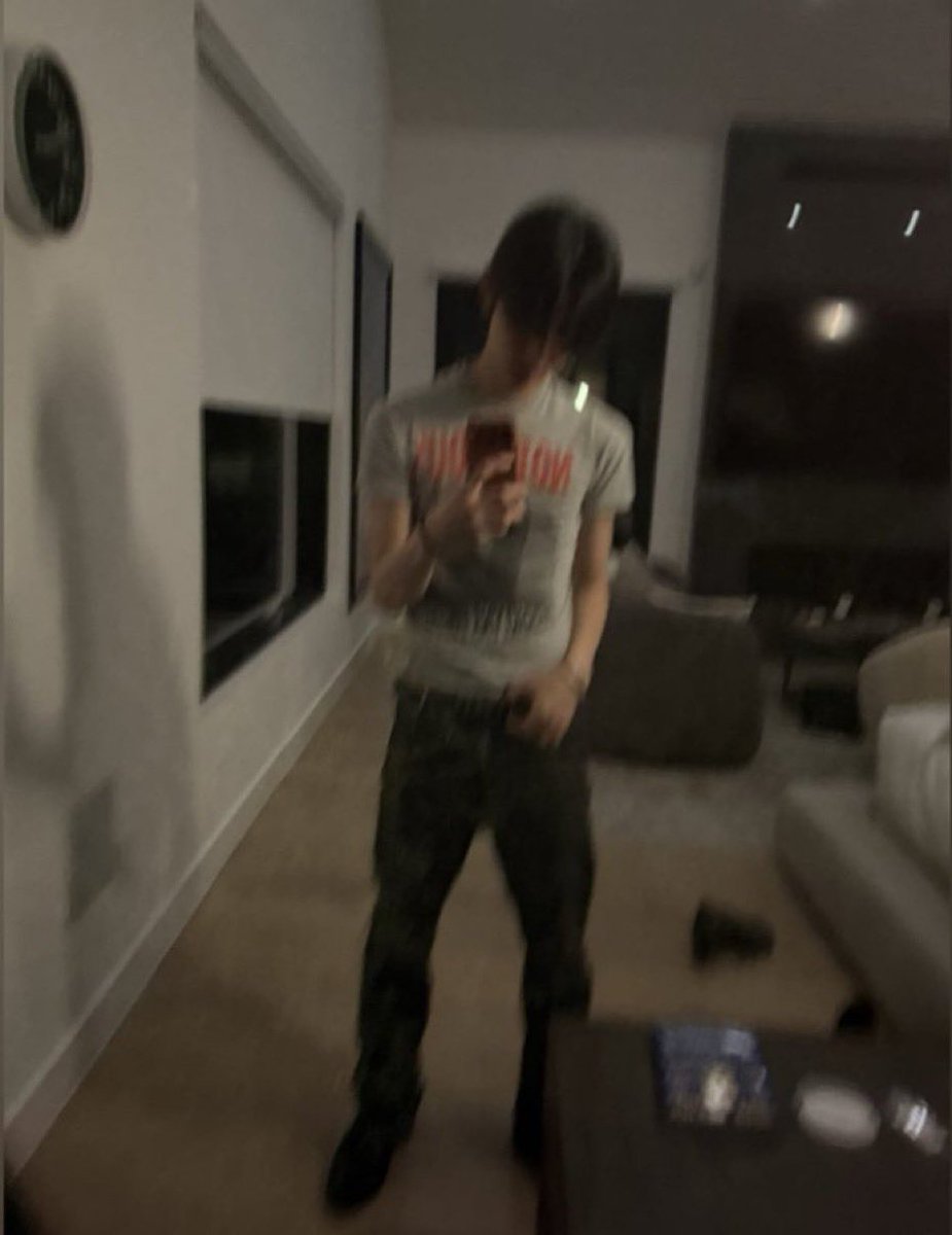 seantigerlily's tweet photo. eom seonghyeon &amp; his baju cuci kering pakai https://t.co/rDFHtVRx9Q