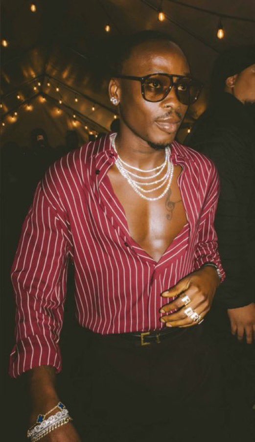 Olamide0fficial's tweet photo. FIREBOY DML 😍❤️ https://t.co/afMml7kBjA