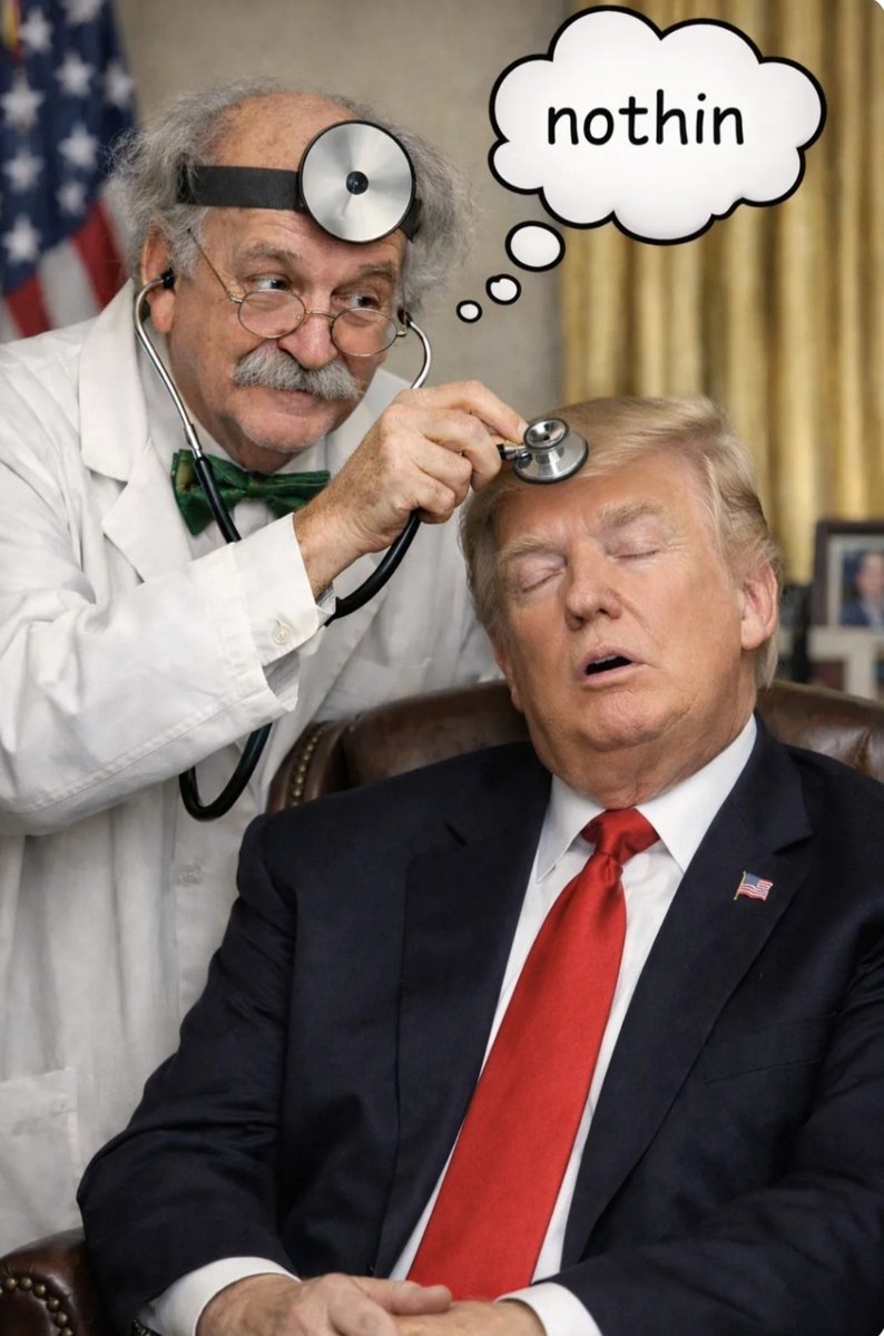 Gio0357's tweet photo. @bennyjohnson He doesn't know what red dye duesel is. The M*RON signs an executive order but doesn't know what he is signing.
#PedoInChief #Moron #RedDyeDiesel #MAGATrash https://t.co/NnCdwtL8W1