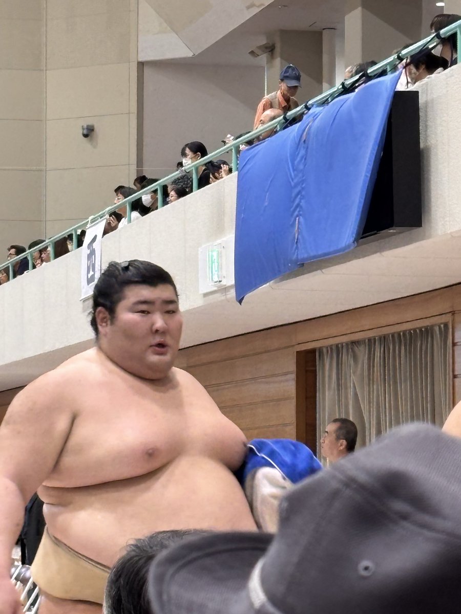 RbBtxD1SXm3UpHL's tweet photo. 熱海富士関
#sumo
#射水場所 https://t.co/nK1maWQPdZ