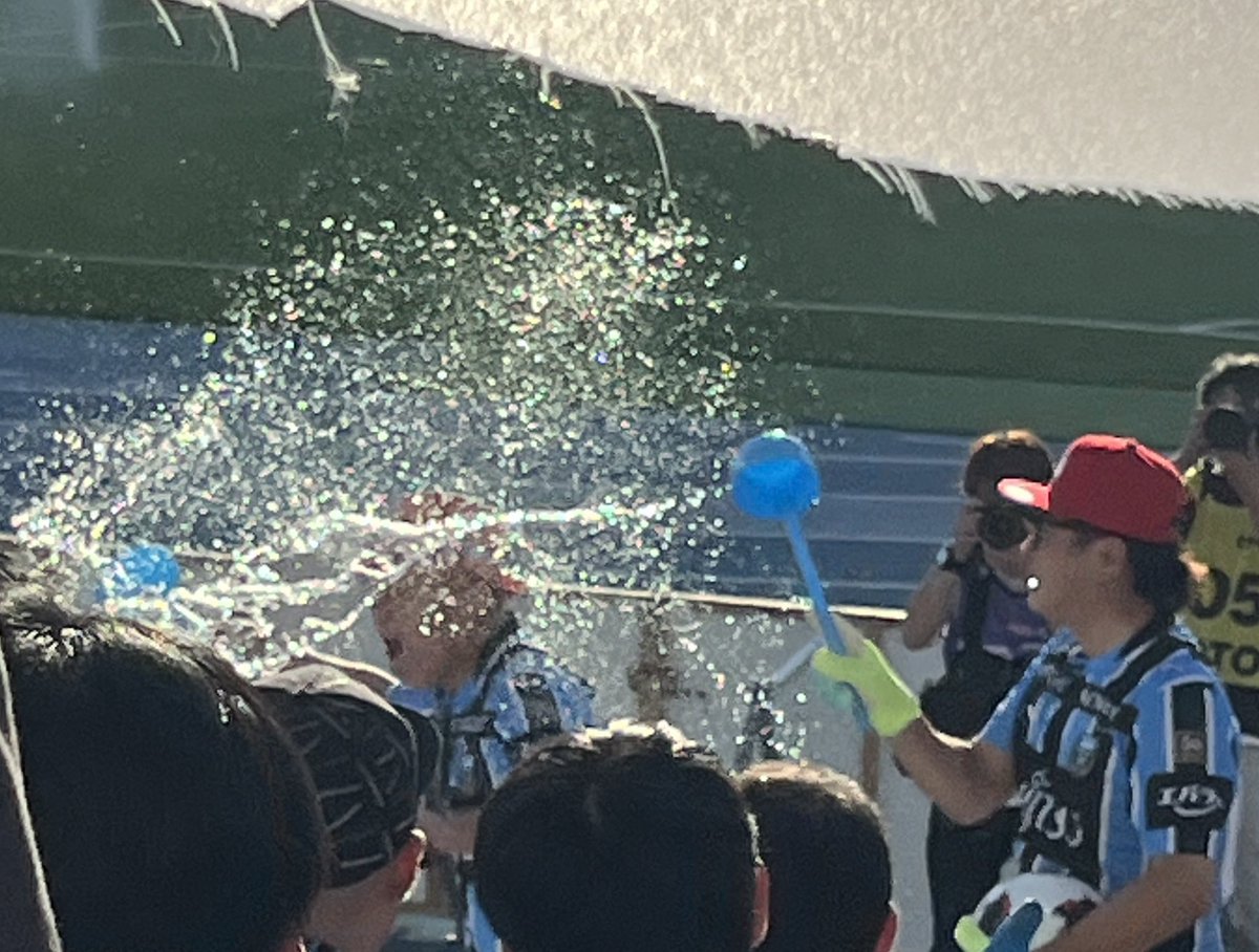 kaki_frontale19's tweet photo. TIMのお二方、今日はありがとうございました😊
#TIM
#ゴルゴ松本 さん
#レッド吉田 さん https://t.co/OwFiYtm5y6