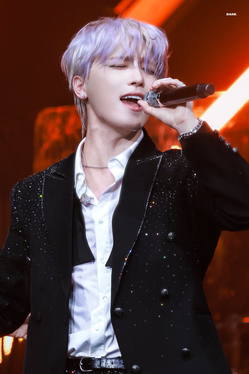 DashForDino211's tweet photo. 261011 吉BOARD SHOW MACAU

#디노 #DINO #이찬 #ディノ
#세븐틴 #SEVENTEEN
@pledis_17 https://t.co/bU4cPpmeeV
