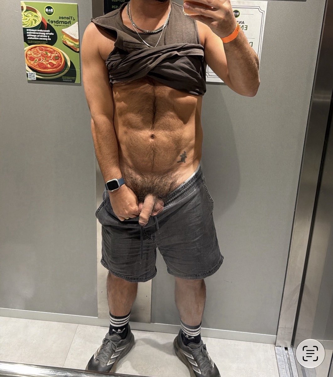 gymbro_bcn's tweet photo. En mi hotel https://t.co/IR8mLr384l