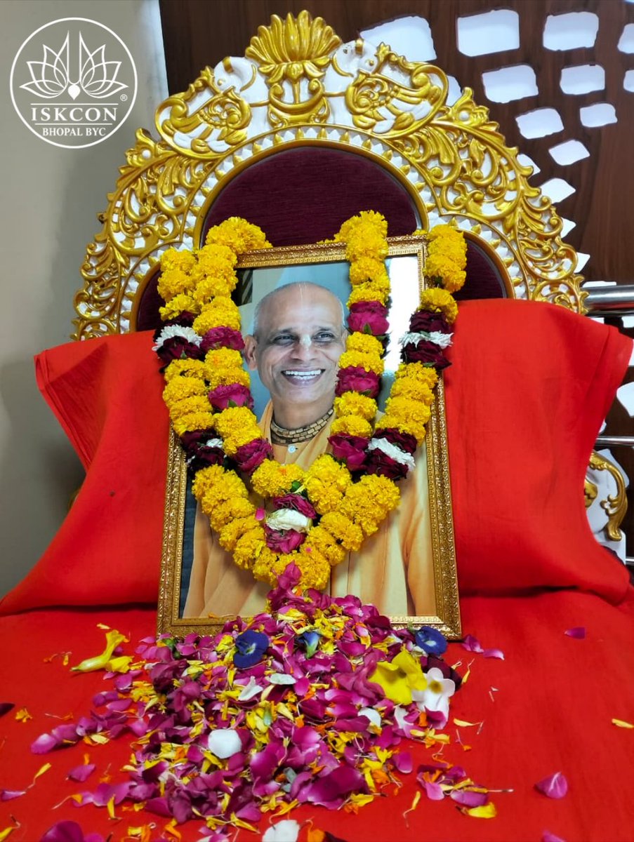 iskconbhopalbyc's tweet photo. HH Haladhar Swami Maharaj's Vyasa Puja Program at ISKCON temple, Kolar-Bhopal
#ISKCONBhopalBYC #HareKrishna #KrishnaConsciousness #SrilaPrabhupada #KrishnaKatha #BhaktiYoga #DevotionalLife #Spirituality #RadhaKrishna #ISKCON #Haribol https://t.co/gfR6574NWn