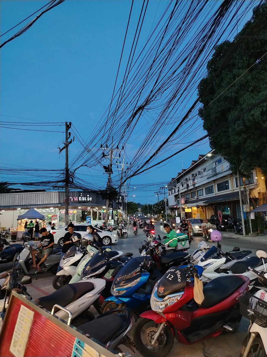PRxng81140's tweet photo. ผู้ชายครับอายุ35 สูง 178 หนัก89
ทำงานบ้านเก่ง
หาเงินเก่ง
ทำกับข้าวอร่อย
ไซส์ 56
และเย็ดเก่ง https://t.co/CnikzEFzj2