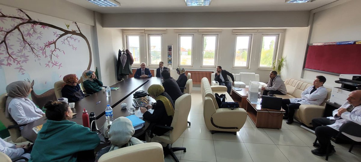 Sariyer_MEM's tweet photo. Van'daki kardeş okullarımızla buluşan evlatlarımız kültürel paylaşımlarda bulunup dostluklarını pekiştirdi. 

Bakanlığımıza, Emeği geçen tüm idareci, öğretmen ve öğrencilerimize teşekkür ederiz. (2/2)
📍Sarıyer 📍Van

@tcmeb @istanbulilmem @VanilMem @ipekyoluMem @semih_sariyrmem https://t.co/Z2jvTVMdWB
