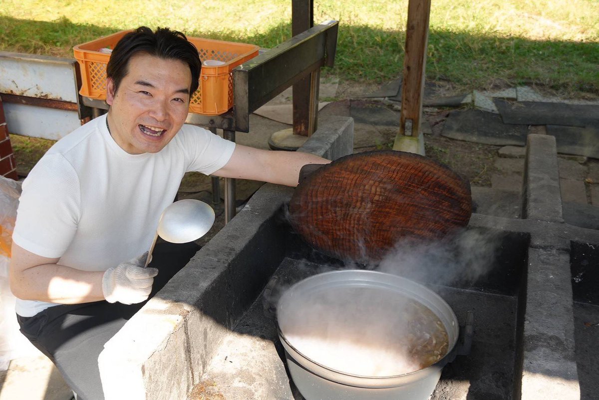 dpfp_miyagi's tweet photo. 【芋煮大会＆BBQを開催しました！】
本日、宮城県連初の交流行事を無事開催しました！

宮城風・山形風の2種類の芋煮とBBQを囲み、参加者の皆さまと交流を深めることができました。ご参加・ご協力いただいた皆さま、誠にありがとうございました！

今後もこうした交流の機会を大切にしてまいります！ https://t.co/Efq3dyAQPX