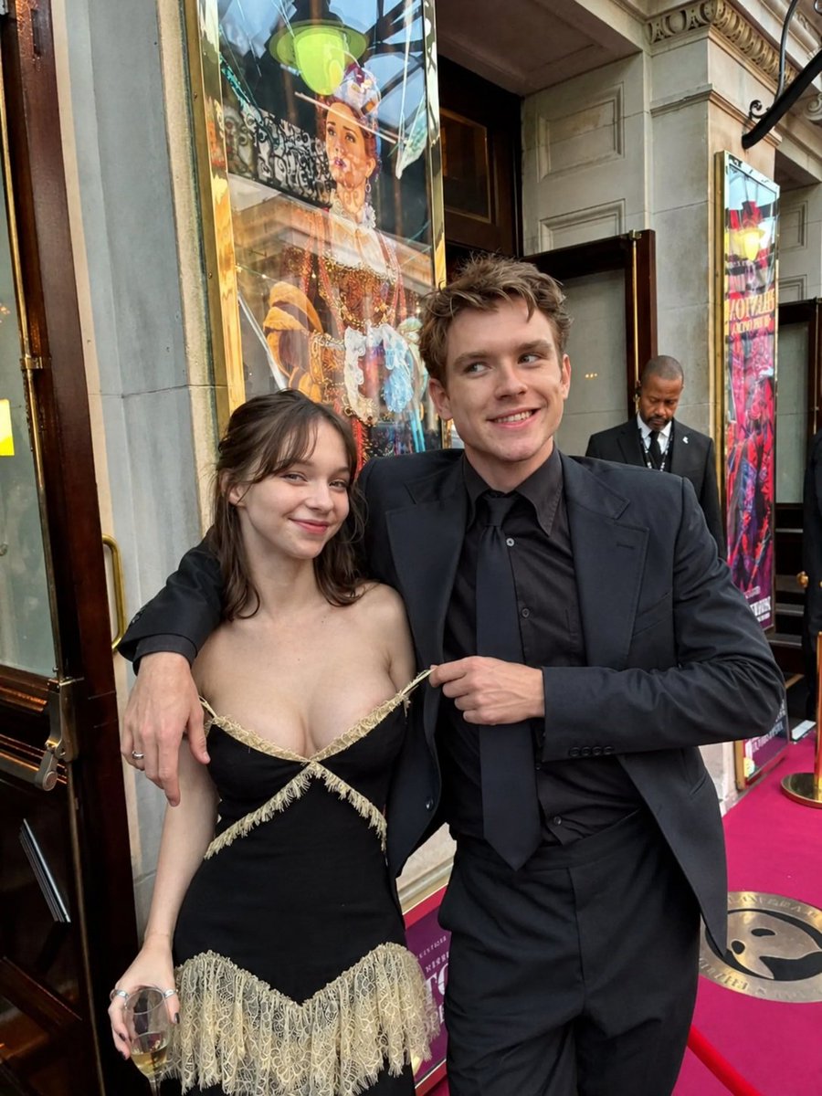 colarado351943's tweet photo. First Strippng Emma Myers at them Fest. 🖤🫶🏻 https://t.co/aaQaDuJjF3