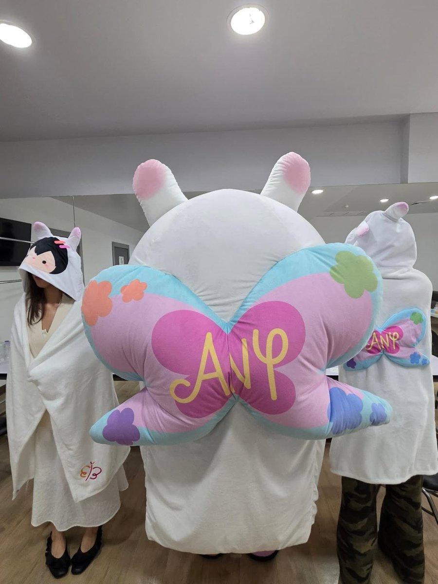 Any_OfficialTH's tweet photo. IG Post  Update : any_gmmtv 
11/10/2026 

คำว่ารักใช้กับเทอ 🦋

#ANY #EmiBonnieAny #ครอบครัวสระอี้ https://t.co/WLLtVFn2rD