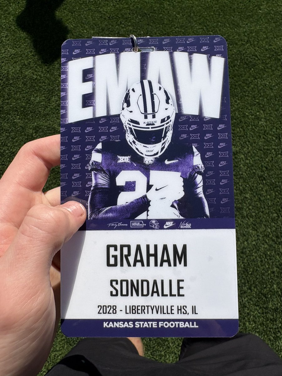 GrahamSondalle's tweet photo. Thank you @KStateFB and @stantonweber for having me out for a game-day visit. I had a great time watching the game and learning more about the program. I hope to be back soon! Go Cats! 💜

@EDGYTIM @GymEOri6 @CoachDShack @LHSWildcatsFB @TNTignite @PrepRedzoneIL @dhpreps https://t.co/wKVSF8xuF0