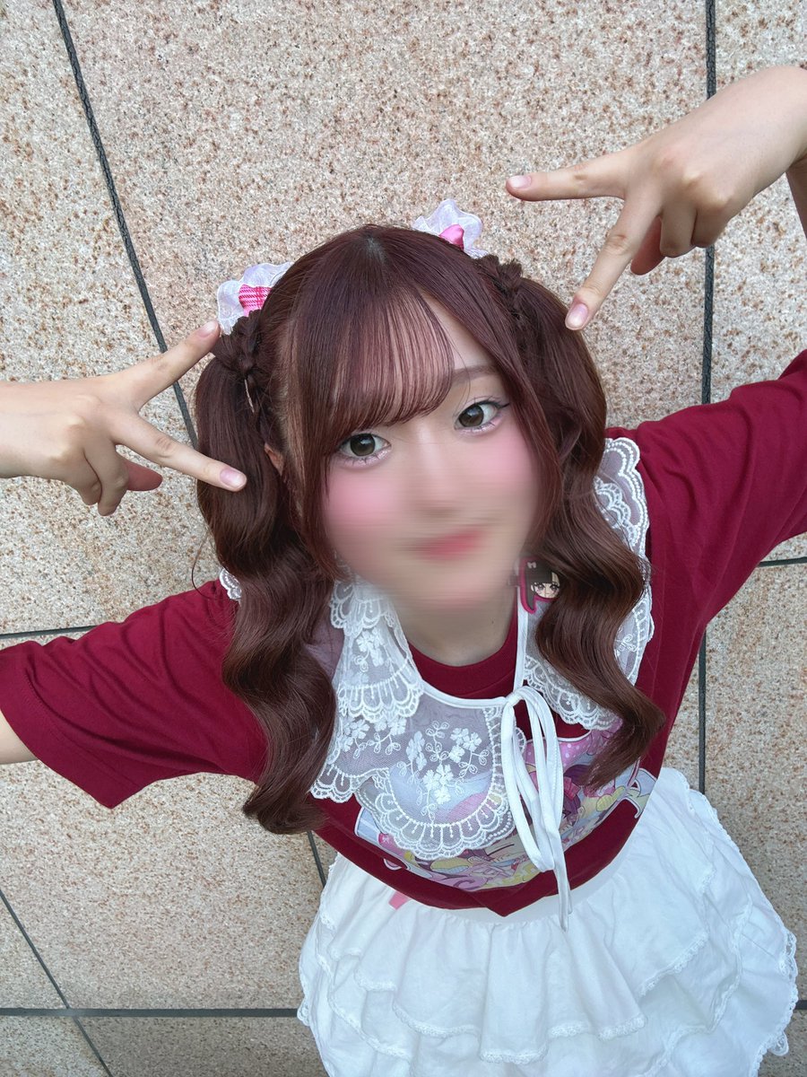 saaya_wine12's tweet photo. 取り急ぎ #共立祭2026 にお越しくださりありがとうございました！推しメンポジできて嬉しかったです⌒(ྀི o̴̶̷̤  ̫ o̴̶̷̤ )ྀི⌒
デカリボンツインテールしてみました(/・ω・)/にゃー! https://t.co/pj3NjE6i1Z