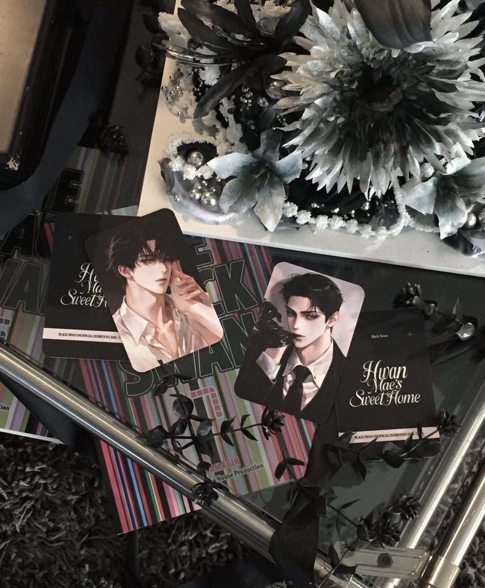 7vsozl's tweet photo. 자, 그럼 애국하러 갈까?

#LHM_SWEET_HOME #BLACK_SWAN_EXHIBITION 
#위대한_신_이화를_찬양하라 https://t.co/SN97pDUP9q