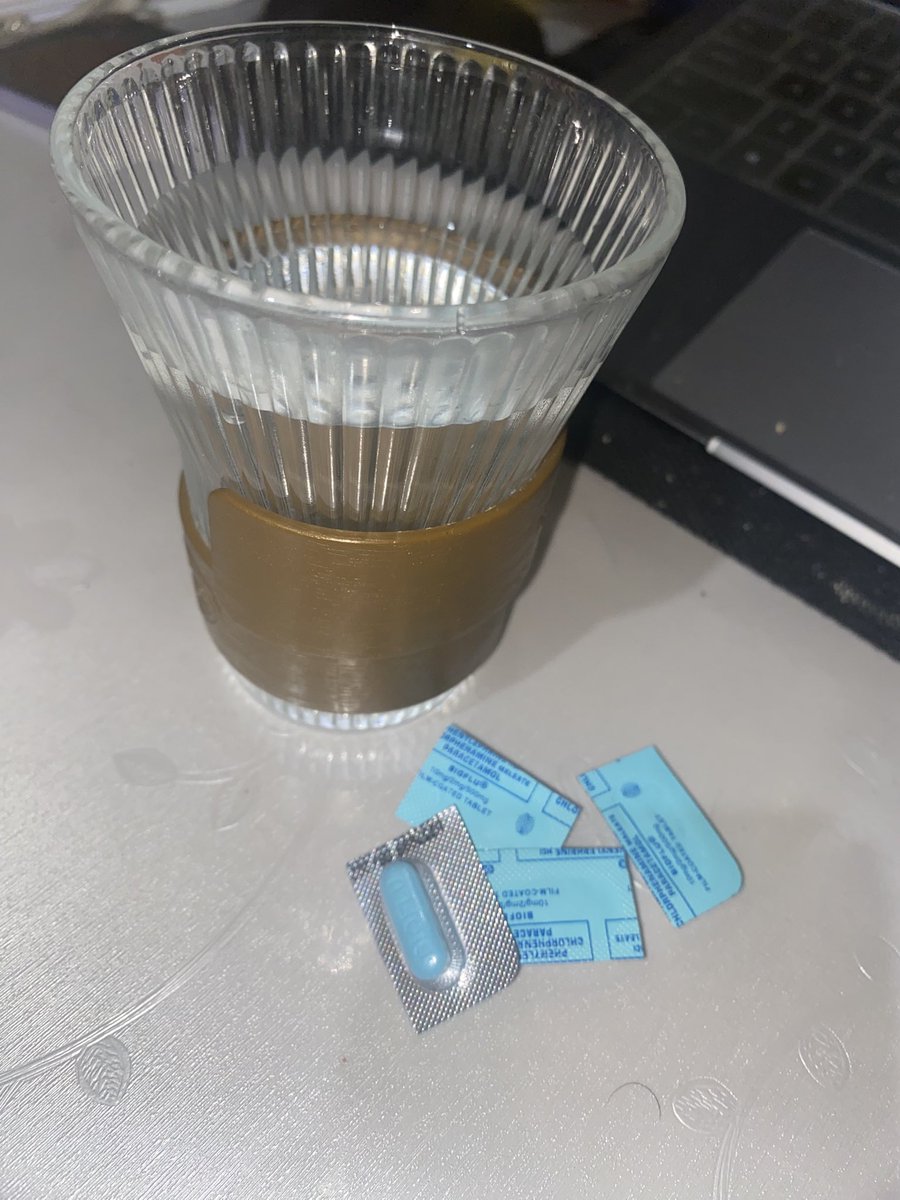 caught_Ulooking's tweet photo. 🤒 🤢 💊 https://t.co/5Fsbnc3jUo