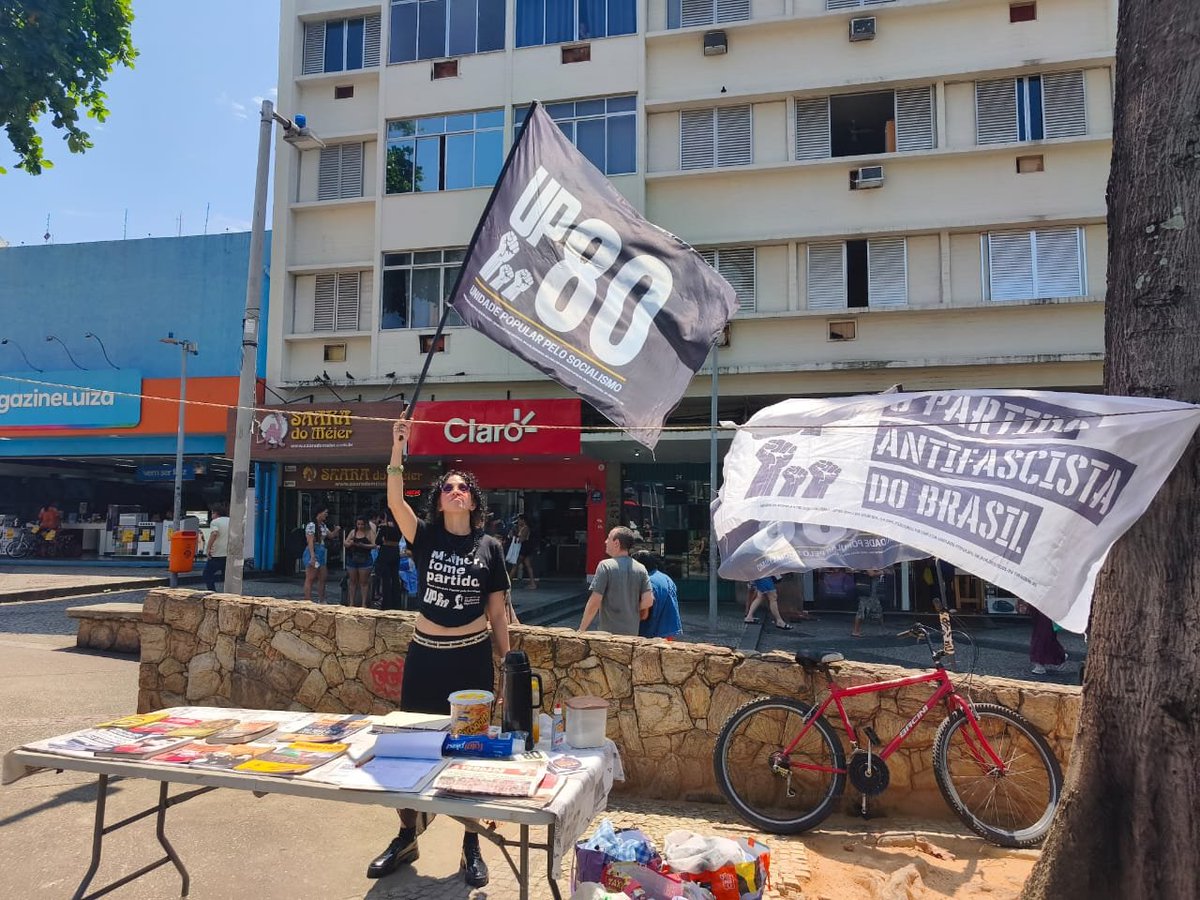 spcwtchstdy's tweet photo. eu ontem tava na rua de manhã/tarde e assisti Heathers de noite
santo dia ICÔNICO https://t.co/0GQMa6zAU9