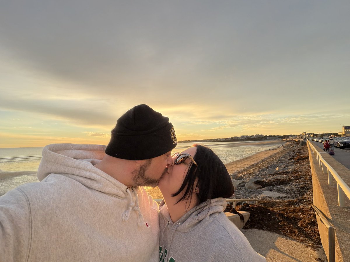 revsully's tweet photo. Sunrise on our first anniversary.
Thank you all for the well wishes. https://t.co/hoAq7xMPnY
