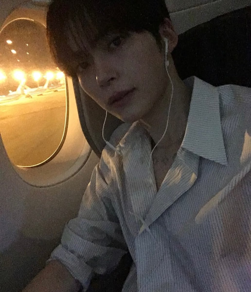 CherubHanbin's tweet photo. @CherubYujin Yang follsnya masih dibawah 1M belum bisa dapet follback ya? :__) https://t.co/GIJUlRQqhR