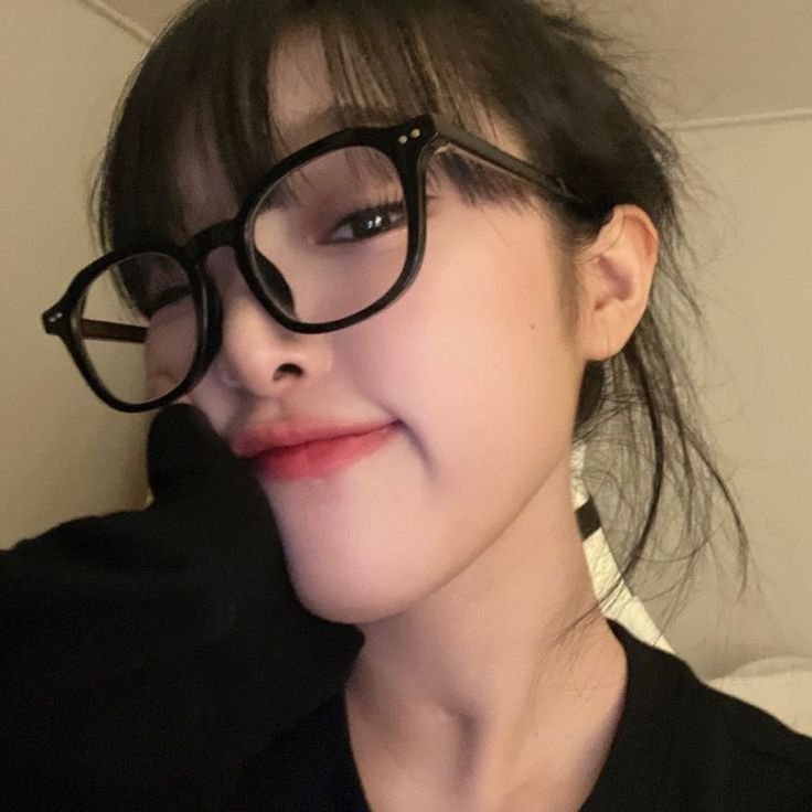 CherubYena's tweet photo. @CherubYujin akuu https://t.co/qsQfTfRQW7
