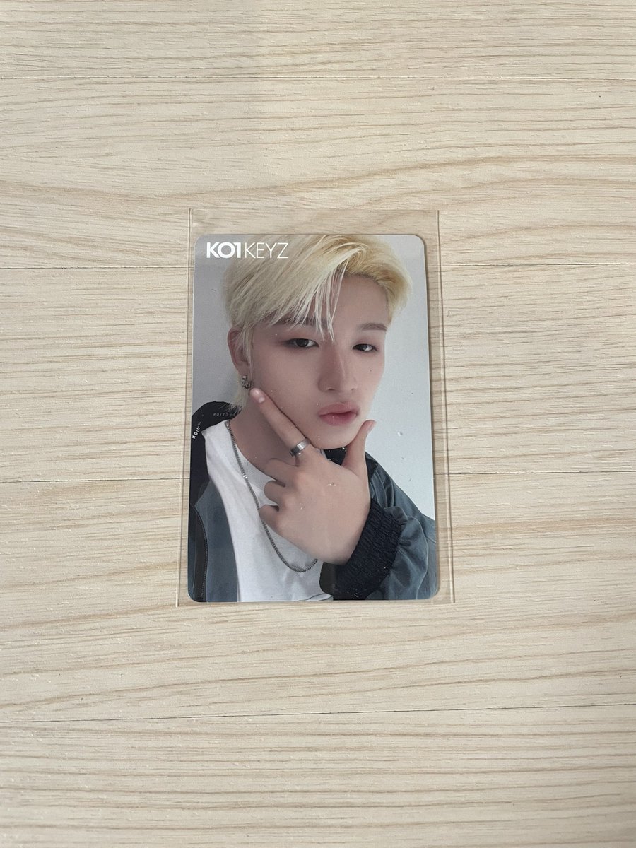 yllxzq_'s tweet photo. KO1KEYZ　交換

譲　画像
　　選出 後藤
　　タワレコオンライン　後藤
　　hmv　店舗　杉山
求　タワレコ店舗　シンヘン

郵送希望
異種交換となりますが交換お願いいたします🙇🏻‍♀️

#KO1KEYZ交換 https://t.co/w00b2pCK7u