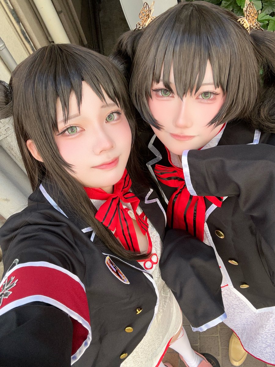 613_muimichan's tweet photo. 寄宿学校のジュリエットの王胡蝶でいました❕
双子だからウィッグもカラコンもおそろい！メイクも似せてみたよ( > ·̫ <)👍🏻🌟
かわいい手李亞はどうだった〜？

 #フクヤマニメ  #フクヤマニメ9 https://t.co/NjdUu7n3lS
