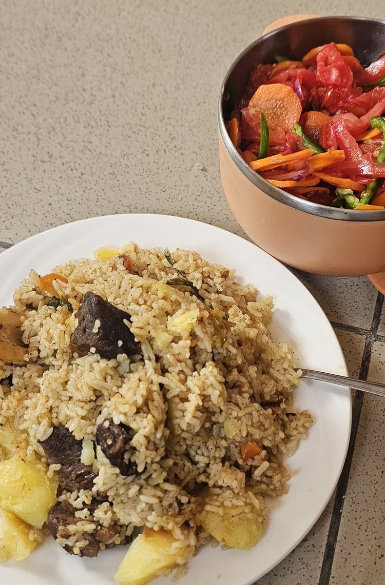 raphyrodrick's tweet photo. Sunday is for pilau https://t.co/QjmL8YjYDO