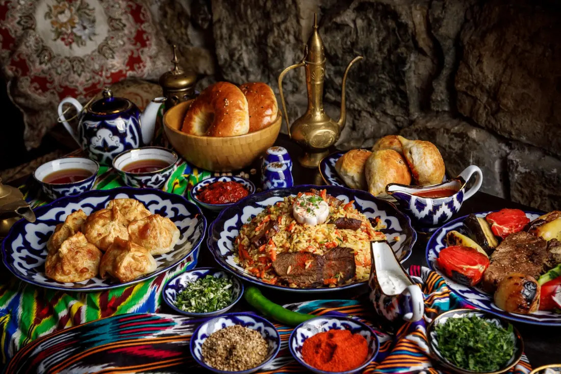 PresseTurquoise's tweet photo. #Culture #Ouzbékistan Restaurants ouzbeks : un financement public pour conquérir l’étranger dlvr.​it/TVsj70 https://t.co/1qXhvfNLUT