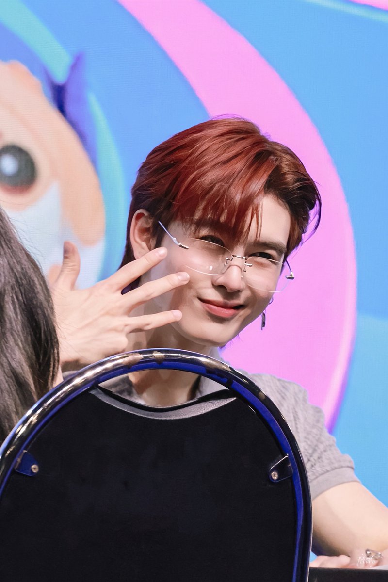 psiluvvu's tweet photo. 261011 :

รักความสดใสของน้องต้ามากๆ🥺💘

PSD DEVILS LANDMARK 2026 

#GMMTVFANIVAL2026HappyFamilyxPS
#santapp https://t.co/S7q4JLkk95