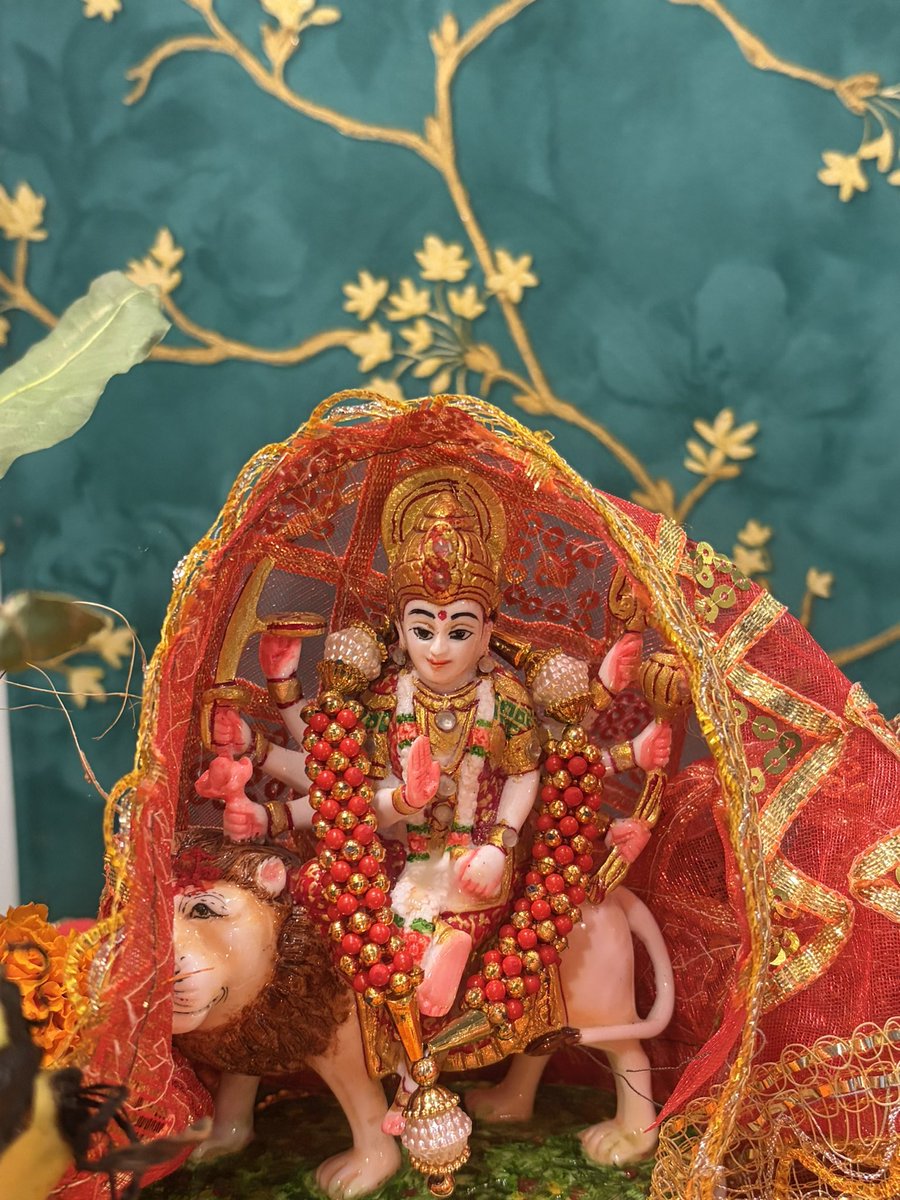 Swatisingh2bx's tweet photo. Some moments bring peace to the soul, and worshipping Maa Durga is one of them. 🙏🪔❤️ Feeling blessed, grateful, and full of devotion this Navratri! 🌺

Which form of Maa Durga do you worship with the most devotion? 👇

#NavratriSpecial #DurgaPuja #MaaDurga #Bhakti https://t.co/bHac5giI1d