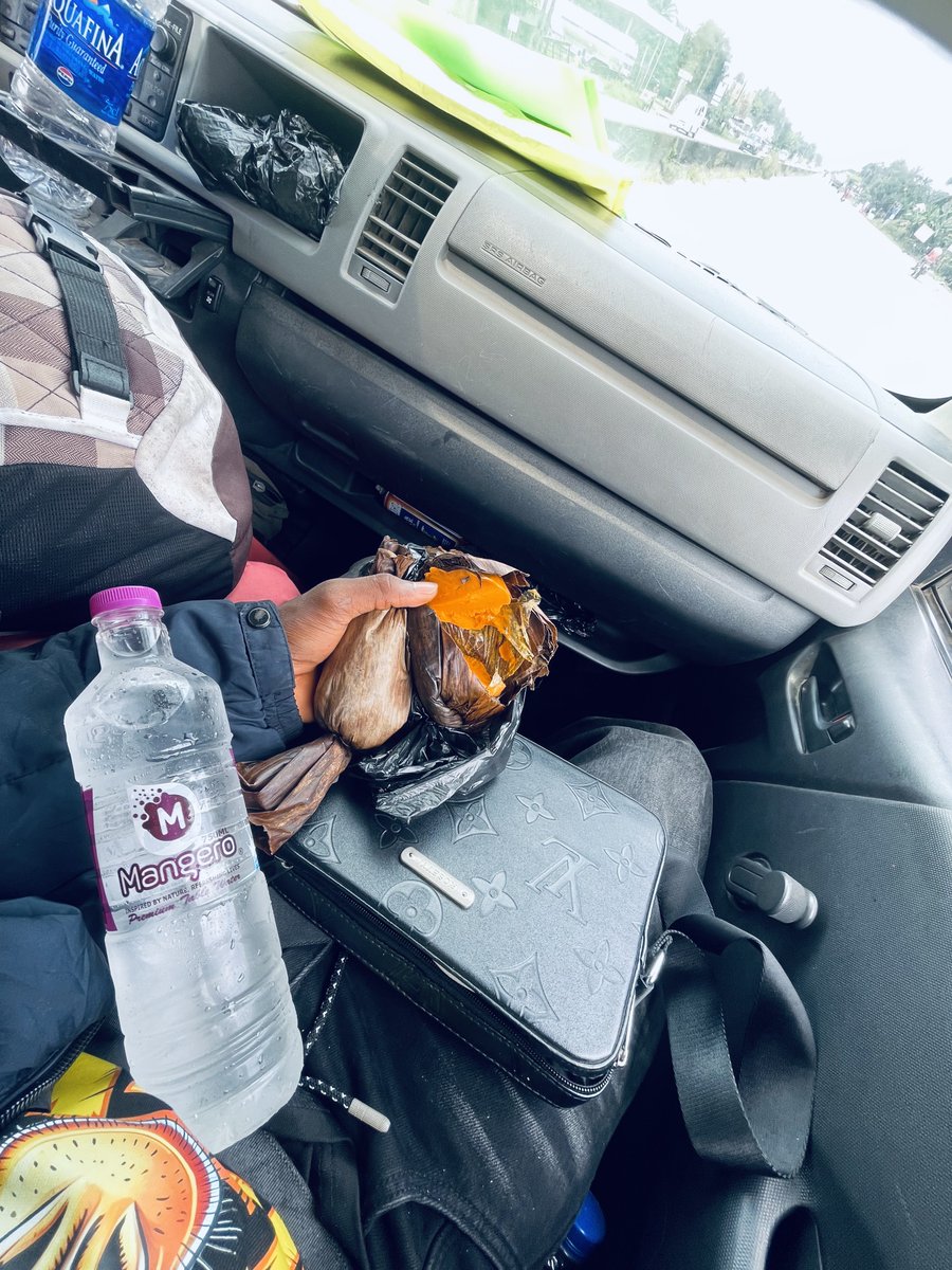 waggydey4you's tweet photo. Real ones are choosing Okpa over Moi moi anytime any day 🔥🤭 https://t.co/E8TcXnpJRa