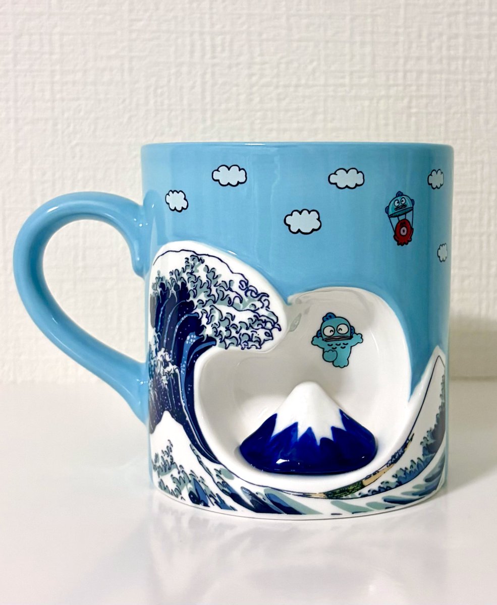 ljeqwNAkw064842's tweet photo. 🌊🗻ハンギョドン富士山マグカップ🗻🌊

実は昨日HANDSでお迎えしておりました💖🩵💙

なんと、富士山の部分が立体‼️
立体食器好きの私は一瞬で心を奪われたのでした🥹

ハンギョドンパラシュートのさゆりちゃんも可愛い💕🐙
使うのが楽しみです☕️✨✨✨ https://t.co/4az86qOstV