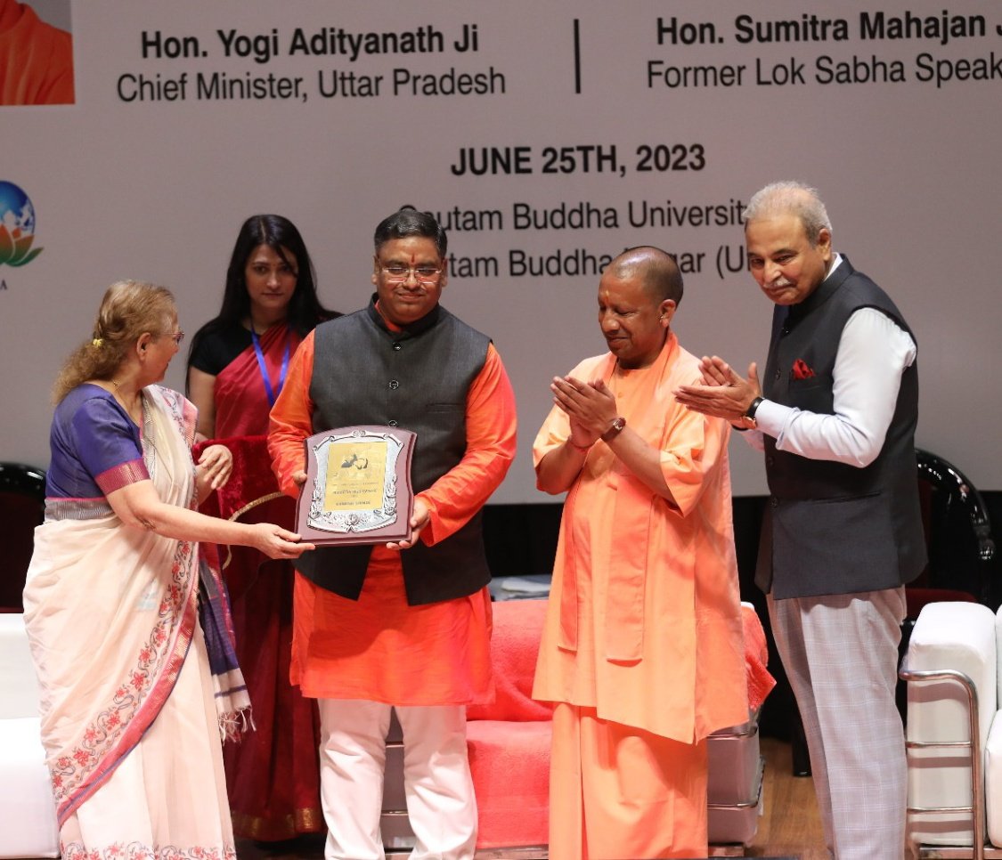 vishwanathkul's tweet photo. #25Yrs_Of_HJS

Hindu Janajagruti Samiti has made a significant contribution to the nationwide discussion on the idea of a #HinduRashtra (Hindu nation). https://t.co/xiOvQcDpsw