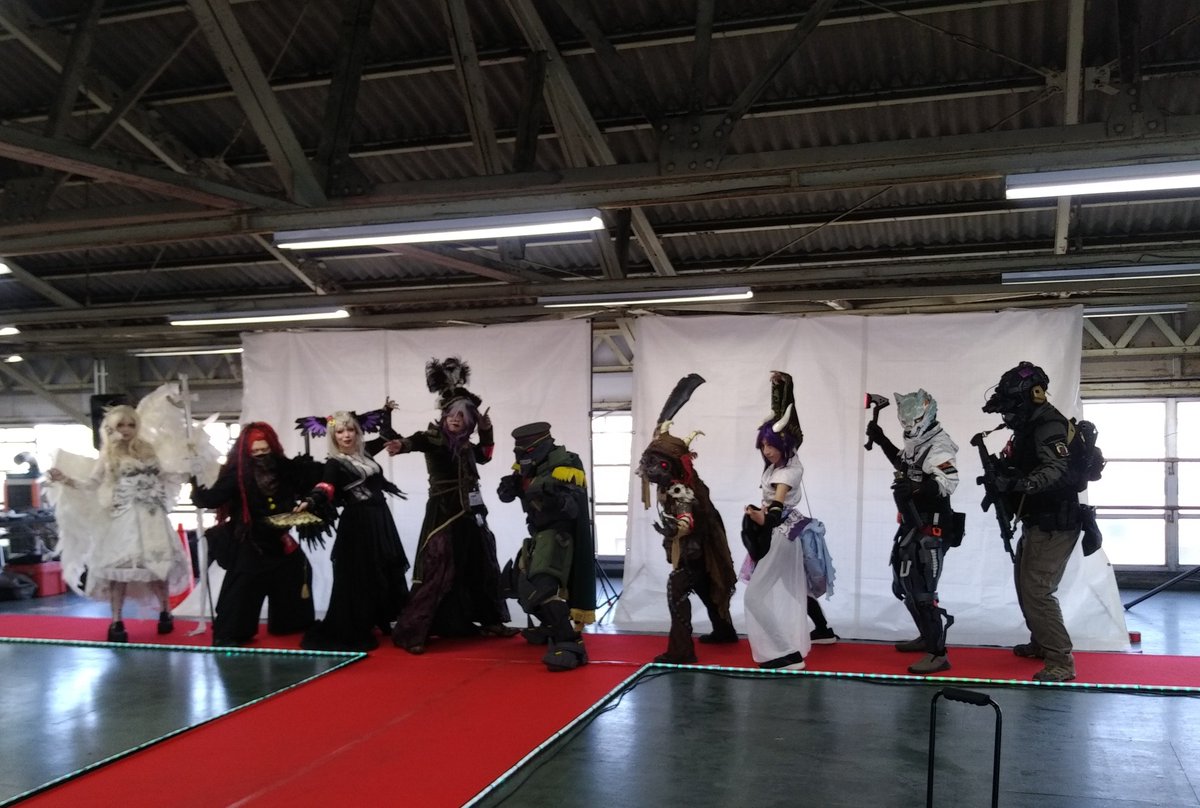 chachachacha76's tweet photo. 造船所でライブあったけどそっちは行ってなくて同時開催のスーパーロホコス大展行ってきました。
キング・クリムゾンあったんびっくりした。
 #スーパーロボコス大展 
 #ガワコス大展 #コスメル https://t.co/T3wejzFwep