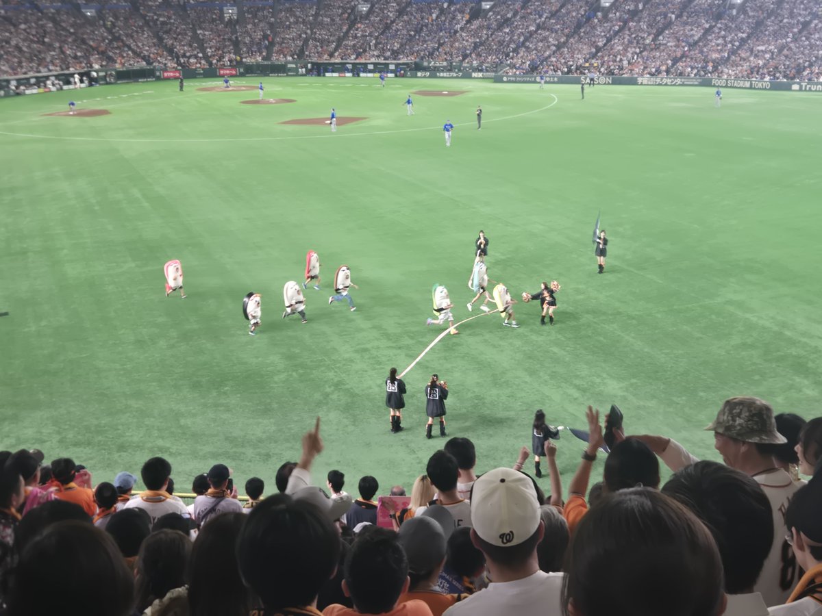 BullF1n's tweet photo. 人生初球場

凄い臨場感🤩 https://t.co/oYqN1UzDX4