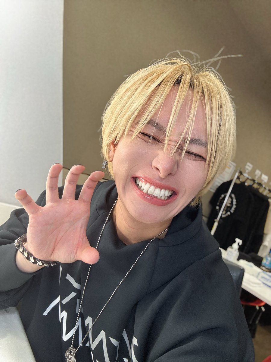 jitan1182bass's tweet photo. 「Takanori Nishikawa LIVE TOUR 2026
REWIND of VOYAGE trAnsIt」at  Zepp DiverCityでベースを弾かせていただきました！

ツアー3本目！今日も全身全霊全力で演奏させていただきました‼️今日も最高楽しかったです🔥🥵ありがとうございました‼️

 #TNNK 
 #西川貴教 https://t.co/z3nKuMC64I