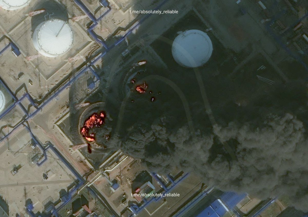 wartranslated's tweet photo. The "Samara" station was hit for the fourth time in October today, with 100% of its RVSPK-50000 tank farm and about 40% of its RVS-20000 tank farm now damaged or destroyed. https://t.co/Su2tGyBJam