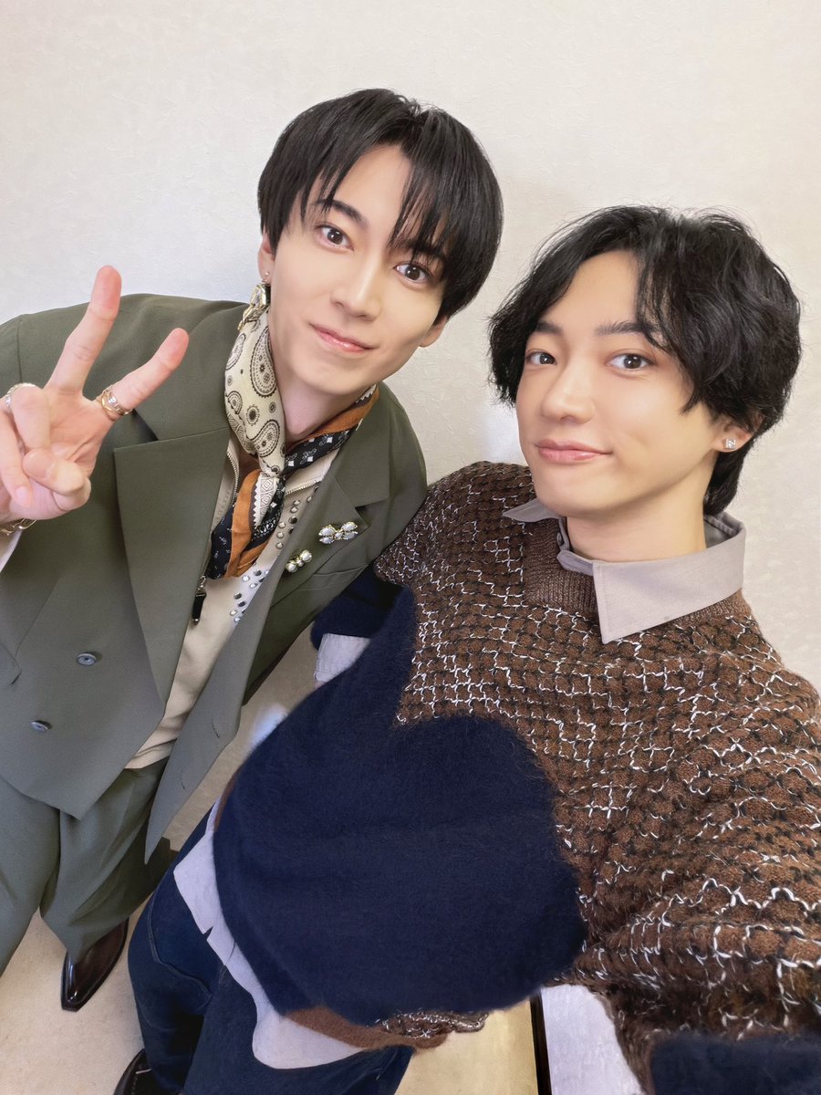 wagoshin1's tweet photo. 芸歴25周年おめでと！

たいよーがデビューする頃、
オレはまだ生まれてなかったってことかぁ。

え？合ってる？

#鮎川太陽 https://t.co/cfOKHdqewh