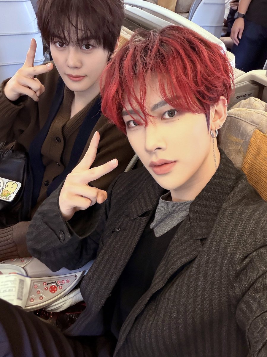 quanruichat's tweet photo. 261011 🐱📸 9:12PM https://t.co/LxSNVlapIu