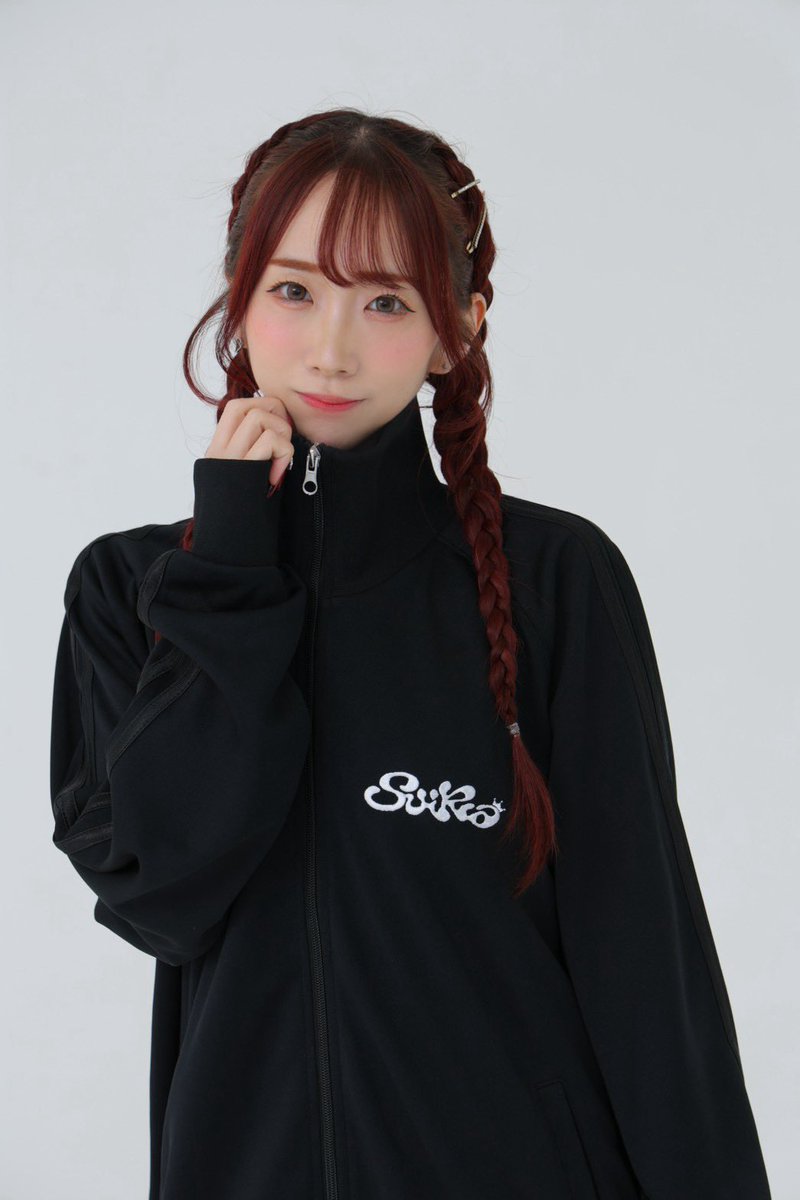 suika_badivy's tweet photo. 【願いの壺】

❤️ハロウィンオンラインサイン会チェキ（10/28まで）
▶︎https://t.co/CKW3ELuaWU
⚠️まだまだ目標届いてません🙇‍♀️

❤️Liffyコラボ商品（10/15まで）
▶︎https://t.co/BwvHEpgndV
⚠️2回目も成功させたい！第3弾へ…🙇‍♀️

よろしくお願いします💝💝💝 https://t.co/Lo658ZE5ZG