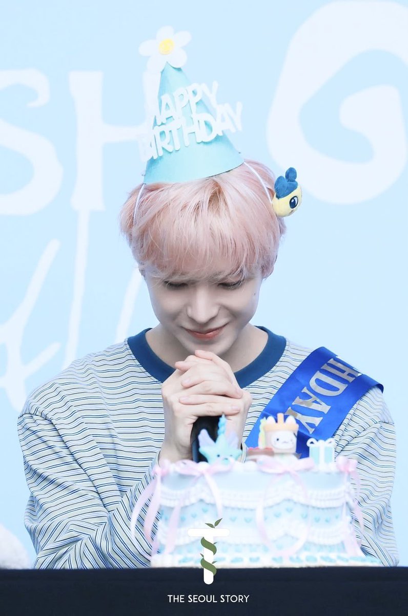 __xxmozzl's tweet photo. 여기에내년타이페이생일파티도추가되겟네 매년 시즈니속에서축하받는거보기만해도기분이조아져..❤️‍🔥❤️‍🔥 https://t.co/yec4cRXD7z