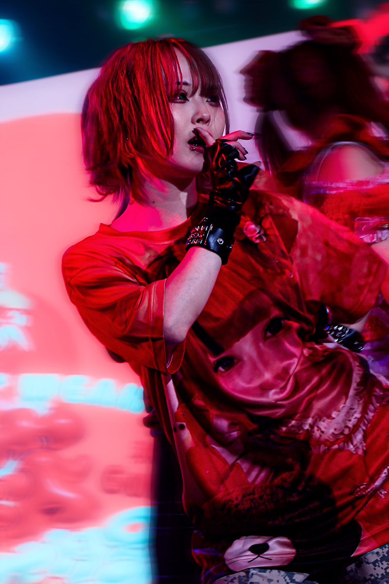 oyasu_mi9's tweet photo. ┈ 📸 素直’s ライブフォト 📸 ┈

Focus on「SQRRL(@SQRRL_official)」

“イケてる”を全身で届けてくれる
SQRRL様のライブフォト📸

どの瞬間もかっこよすぎて
メロい🥹🌽

📍2026.10.10 秋葉原Galaxy
「お萩生誕祭2026
〜KAWAII IS NOT WEAK〜」

photo by 素直

#SQRRL #ライブフォト  #Livephot https://t.co/bDOc8Wz5b5