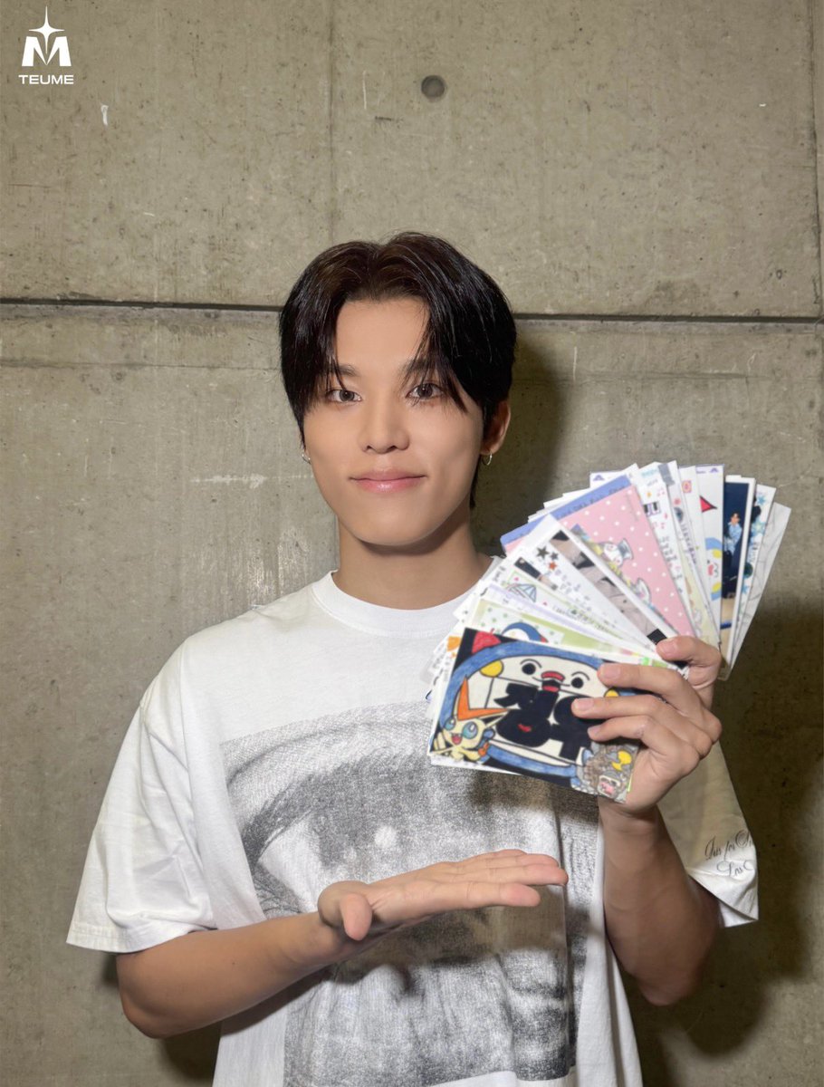 LQ_P_JWOO's tweet photo. 개별 팬레터 비하인드 사진 #박정우 💕💕 https://t.co/u1c5m1n110
