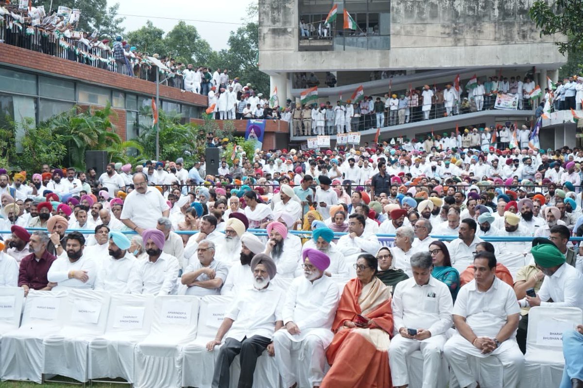 PargatSOfficial's tweet photo. A day of gratitude, responsibility and renewed commitment as I formally assumed charge as President of @INCPunjab at Punjab Congress Bhawan, Chandigarh, in the presence of the entire Punjab Congress leadership.

I am deeply grateful to all senior leaders, colleagues and party workers for their unwavering support, trust and blessings. Your faith strengthens my resolve to serve Punjab and its people with sincerity, dedication and commitment.

Together, with unity, collective strength and renewed determination, we move forward towards building a stronger Punjab and a brighter future for its people.

The journey towards Mission 2027 begins with a shared resolve and an unwavering commitment to Punjab. 🙏

#Mission2027 #PunjabCongress @SachinPilot @RajaBrar_INC @Partap_Sbajwa
@CHARANJITCHANNI @Sukhjinder_INC @VijayIndrSingla @SukhpalKhaira @RanaGurjeetS @RanakpINC