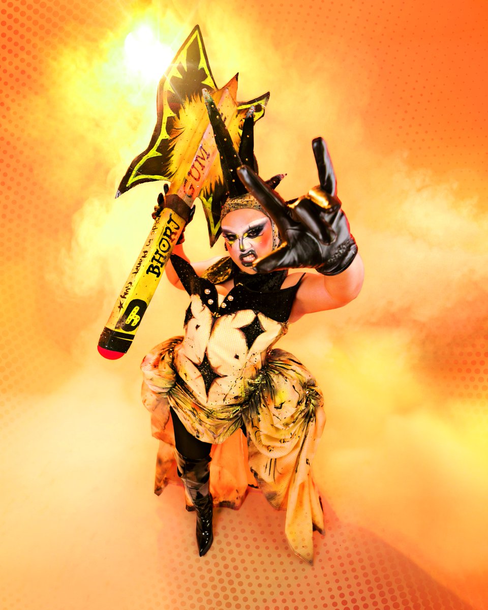 Bhorj_gum's tweet photo. Go Little RockStar  🖤🔥🤘🎸

Photography &amp; post-processed: @khalilportraitsph
Shoot assisted by: @dm_gum1
Retouched by: Me
Skin: @dermorepubliq

#dragraceph #teambhorjgum #DragRacePhS4 https://t.co/pwmtkBtAoc