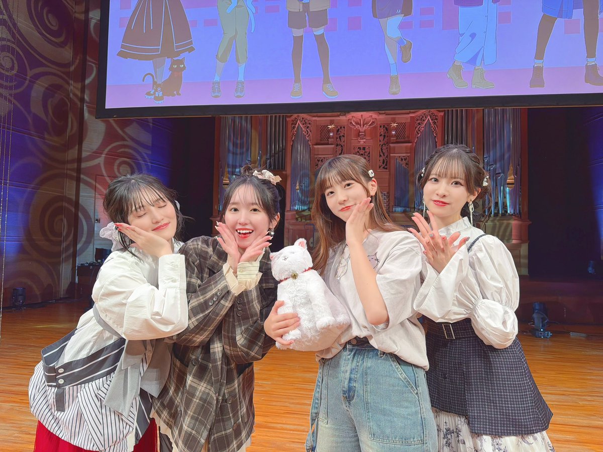 miiikawa_haruna's tweet photo. 『monoなん？～ぐるっと南プスまち巡り～』

1番盛り上がったmonoだー！！！

サプライズで阿保ちゃん登場でびっくりしたけどそれ以上に嬉しすぎた😭
たくさんのmono愛を感じることができた非常に心があたたまるイベントでした😽

みんなの心にmonoを🌸
じゃあまたねいつかすぐにそのうちね🖐️
#mono https://t.co/pbC32ZFRHd