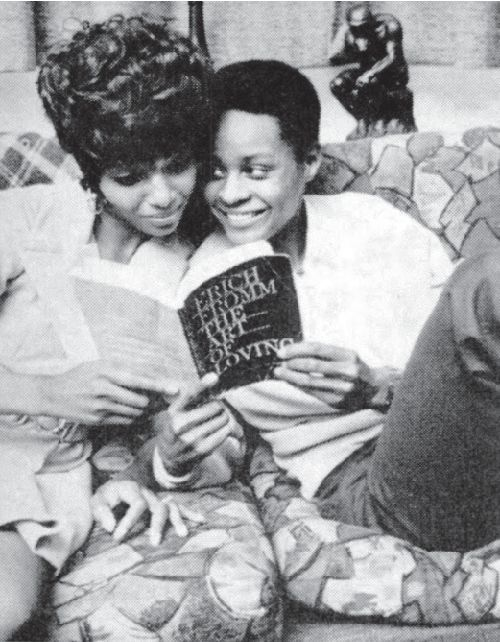 dykegrrl's tweet photo. vintage black lesbians 🤎 https://t.co/QbQC7DcTqF