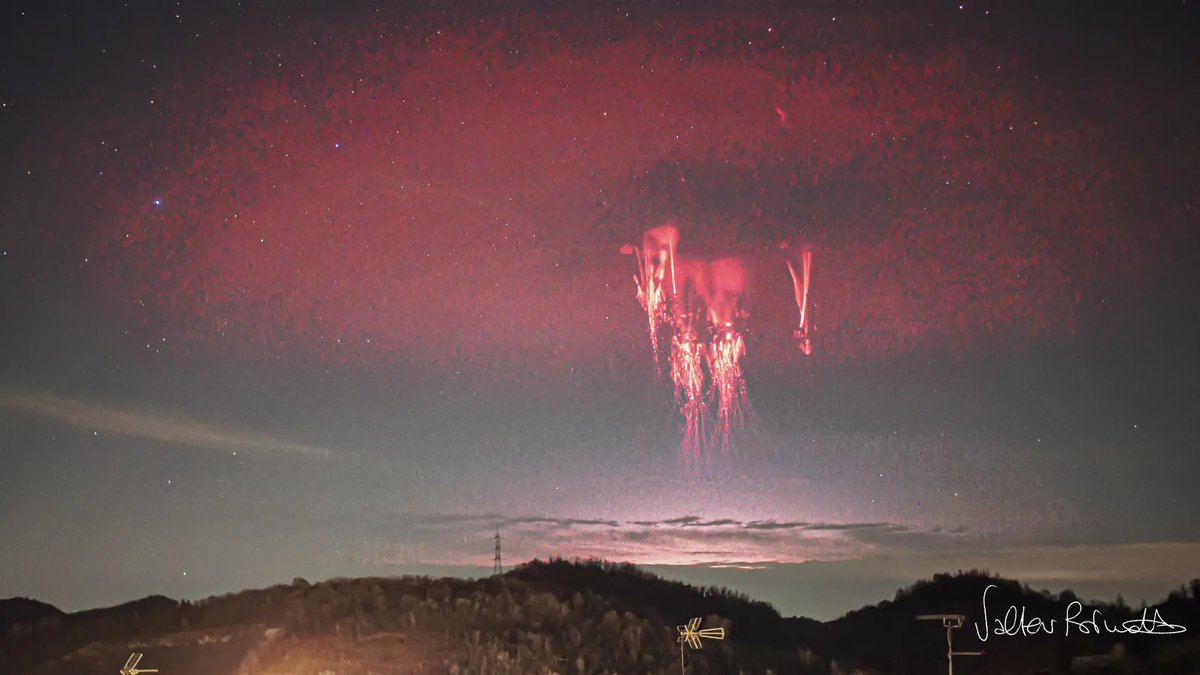 dysgenick's tweet photo. @feydemon lightning is a strange thing https://t.co/E1k6a1en2P