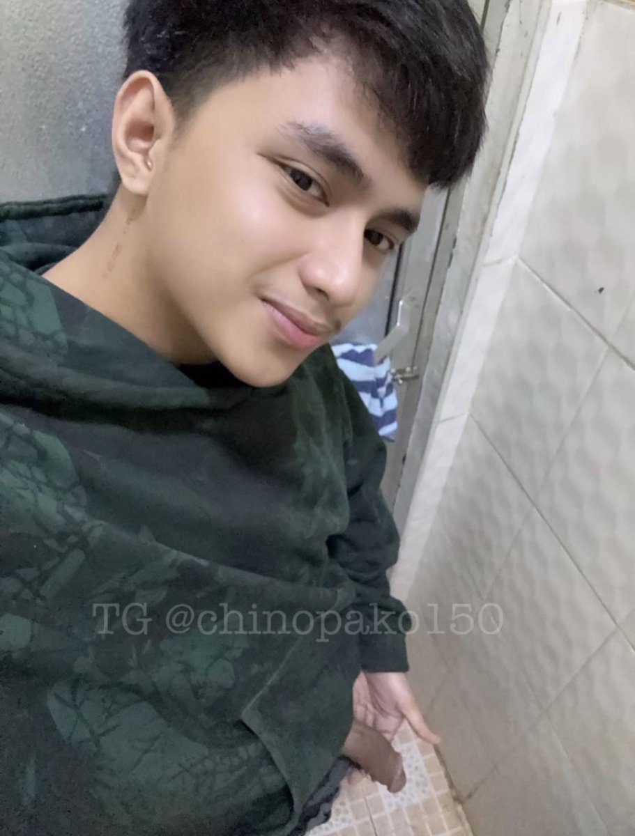 chinopako150's tweet photo. tamang selfie, w/ tulog na taguro 🤪
dm to avail https://t.co/QTM6L0E5bY https://t.co/3AV3WUDAN3